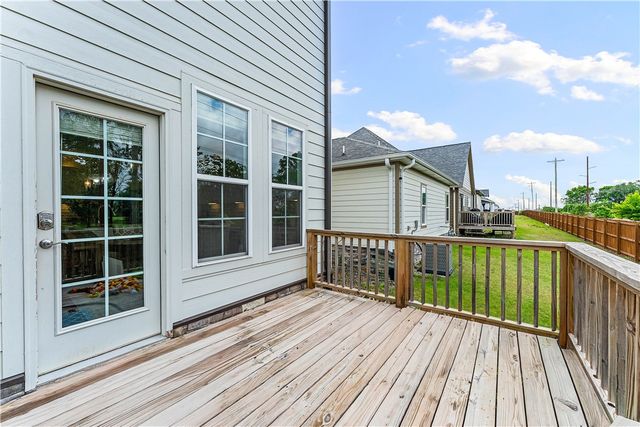 2006 SW Poppy Street, Bentonville, AR 72713