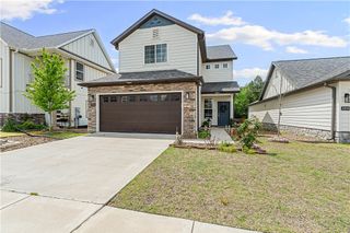 2006 SW Poppy Street, Bentonville, AR 72713