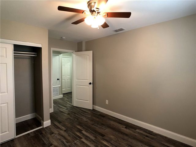 2409 Crews St 2409, Corpus Christi, TX 78405