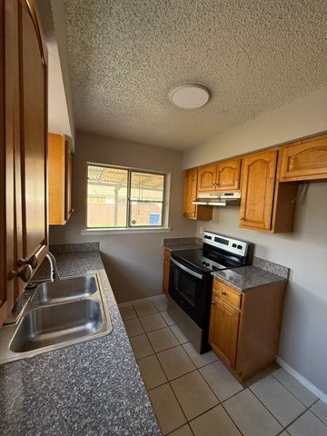 1925 Coleta Place, Garland, TX 75040