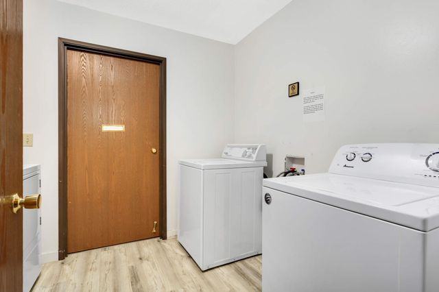 14115 Pennock Avenue 303, Apple Valley, MN 55124