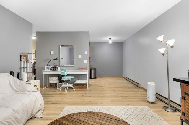 14115 Pennock Avenue 303, Apple Valley, MN 55124