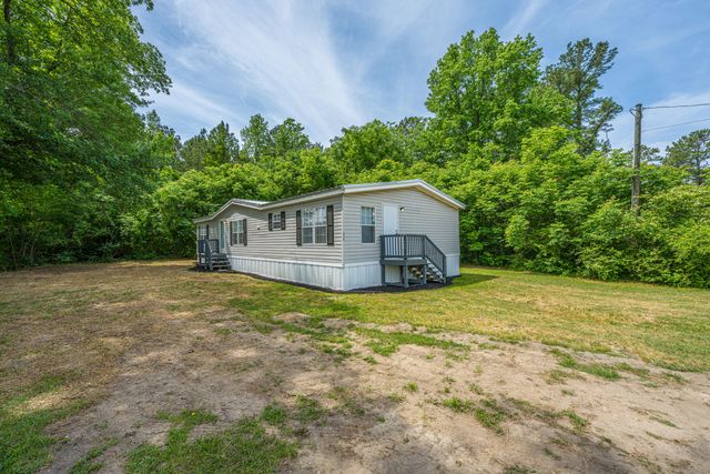210 Grass Road, Saint Stephen, SC 29479