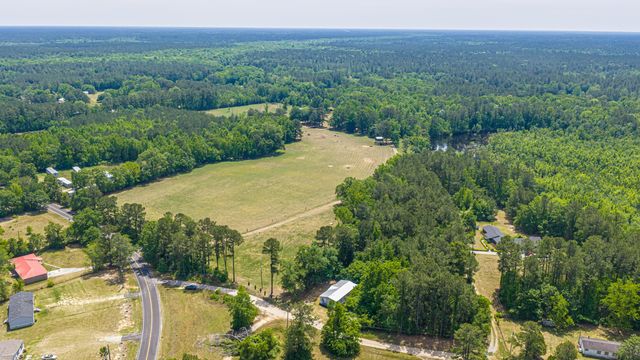 210 Grass Road, Saint Stephen, SC 29479
