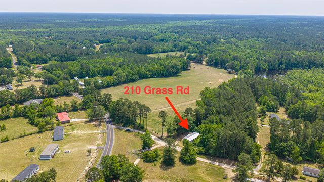 210 Grass Road, Saint Stephen, SC 29479