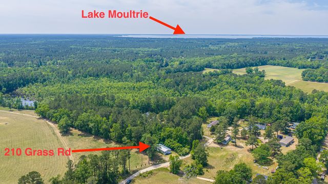 210 Grass Road, Saint Stephen, SC 29479