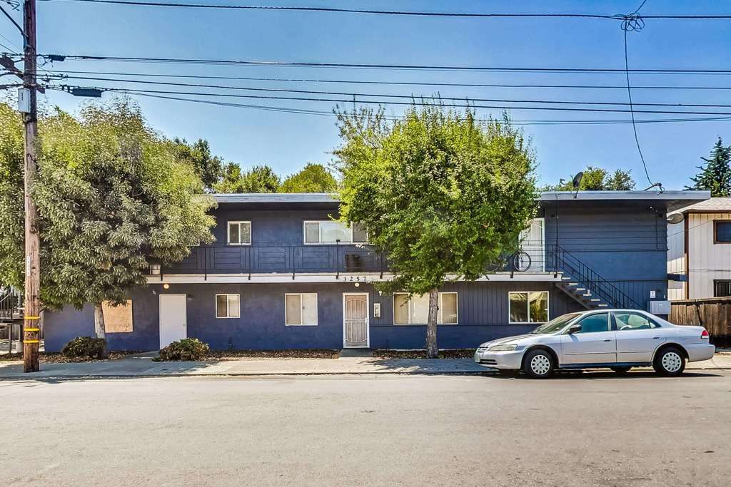 Image 1 of property listing at 3257 Delaware St, Oakland, CA 94602