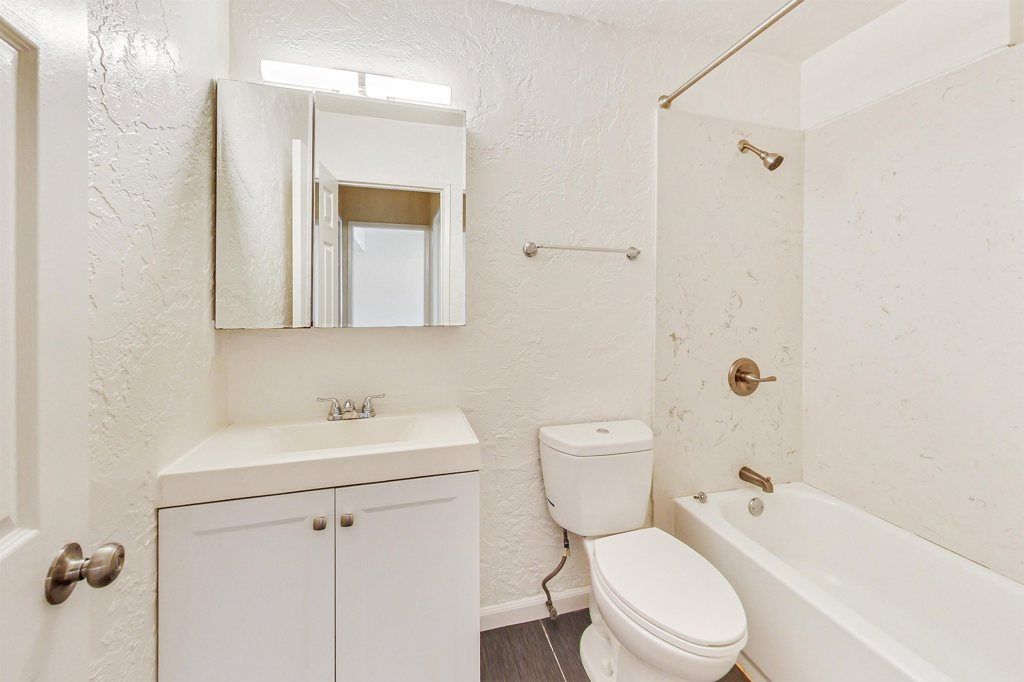 Image 32 of property listing at 3257 Delaware St, Oakland, CA 94602