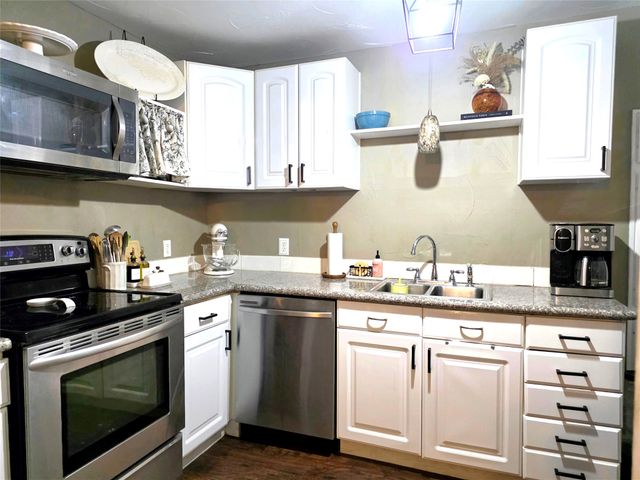 450 Valley Lane, Weatherford, TX 76085