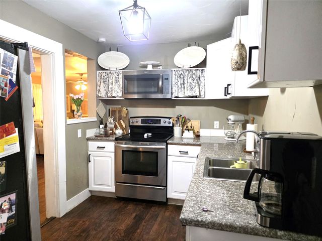 450 Valley Lane, Weatherford, TX 76085