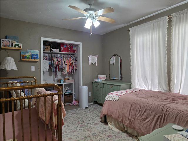 450 Valley Lane, Weatherford, TX 76085