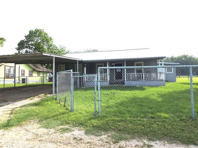 450 Valley Lane, Weatherford, TX 76085