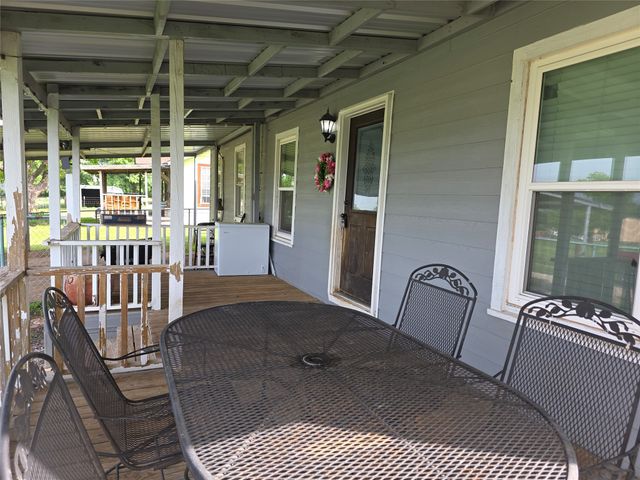 450 Valley Lane, Weatherford, TX 76085