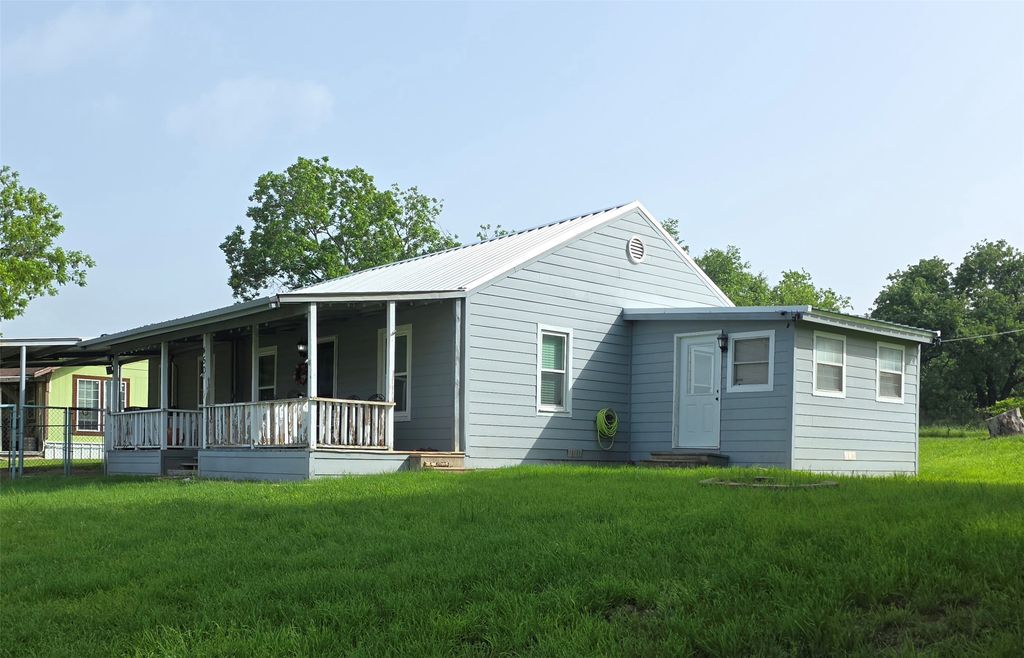 450 Valley Lane, Weatherford, TX 76085