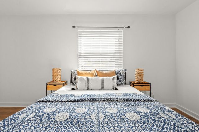 5616 Emerald Forest DR 101, Austin, TX 78745