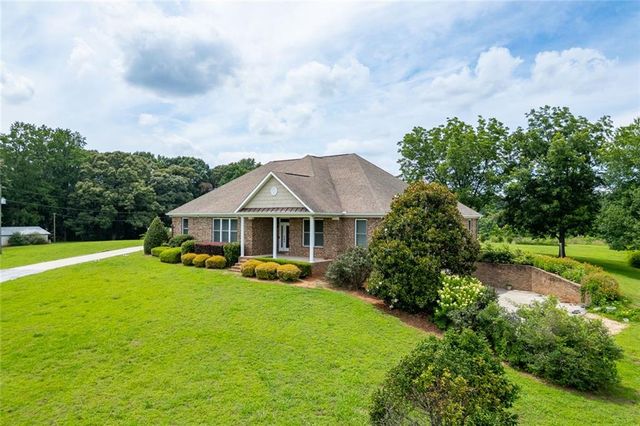 563 Martin Road, Talmo, GA 30575