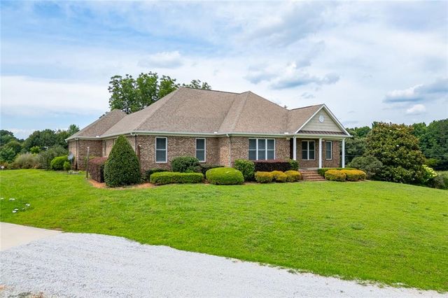563 Martin Road, Talmo, GA 30575