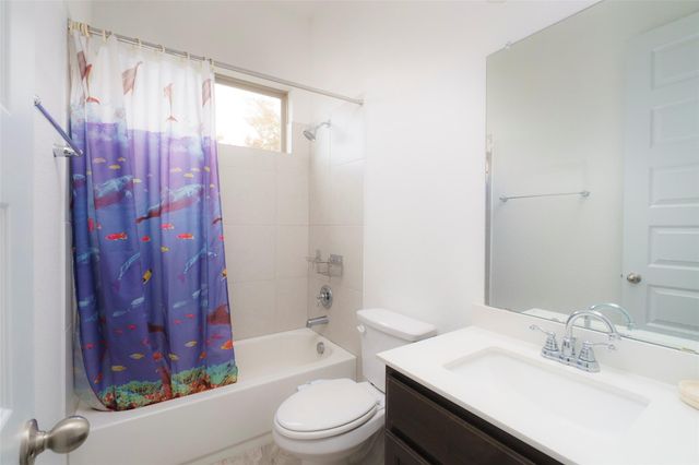 816 Paseo De Castana WAY, Leander, TX 78641