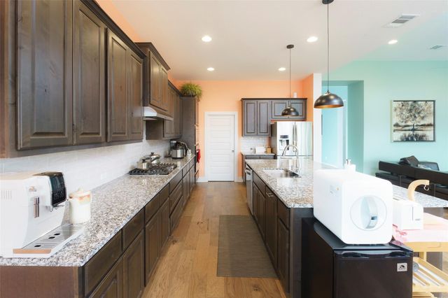 816 Paseo De Castana WAY, Leander, TX 78641