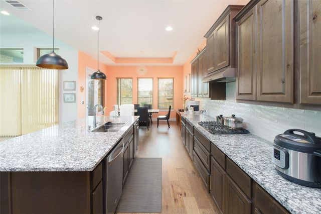 816 Paseo De Castana WAY, Leander, TX 78641