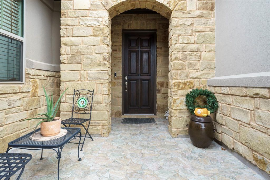 816 Paseo De Castana WAY, Leander, TX 78641
