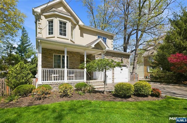 236 Dixon Avenue, Dumont, NJ 07628