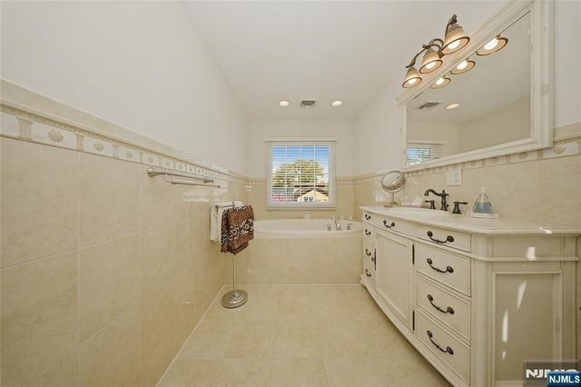 236 Dixon Avenue, Dumont, NJ 07628