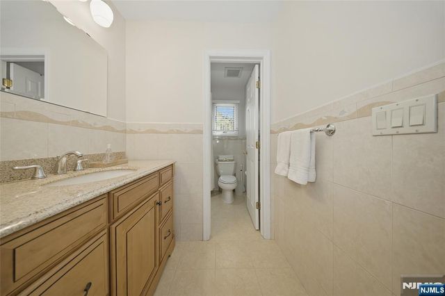 236 Dixon Avenue, Dumont, NJ 07628