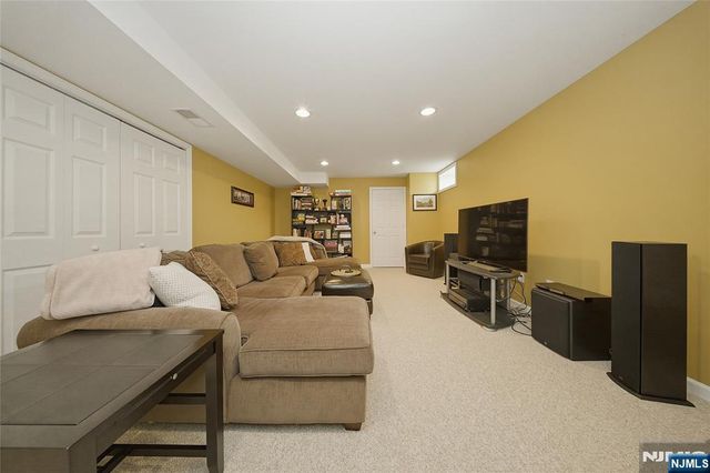 236 Dixon Avenue, Dumont, NJ 07628