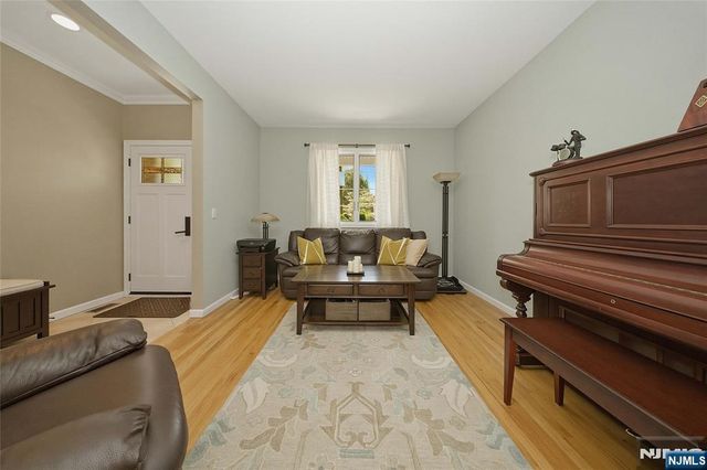 236 Dixon Avenue, Dumont, NJ 07628