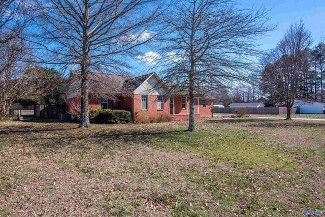 20820 Johnson Road, Athens, AL 35613