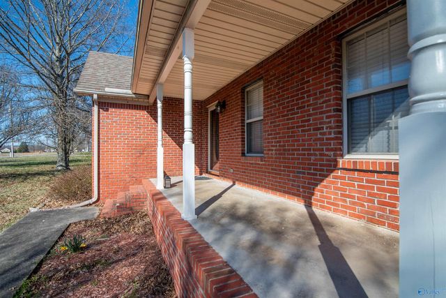 20820 Johnson Road, Athens, AL 35613