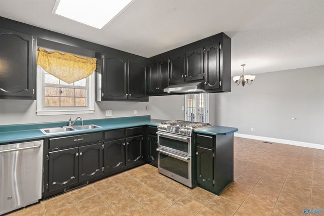 20820 Johnson Road, Athens, AL 35613