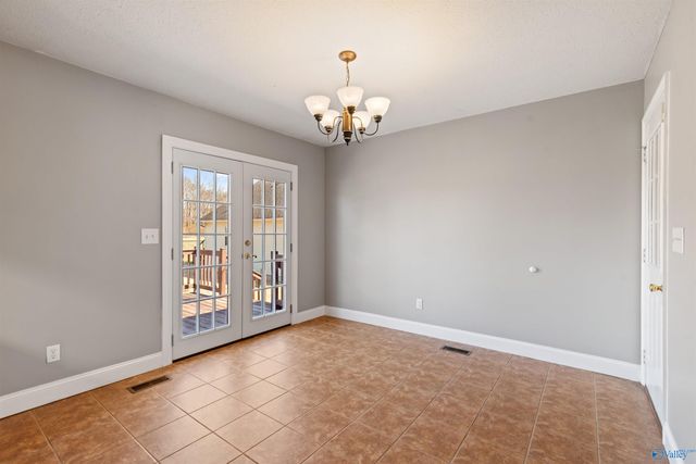 20820 Johnson Road, Athens, AL 35613