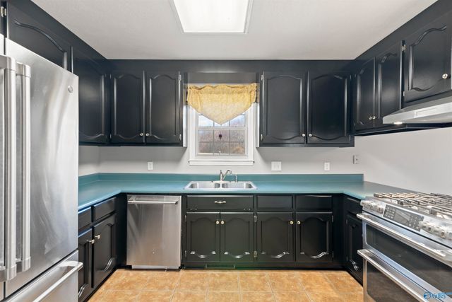 20820 Johnson Road, Athens, AL 35613