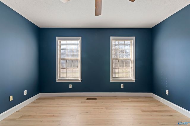 20820 Johnson Road, Athens, AL 35613