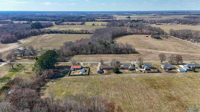 20820 Johnson Road, Athens, AL 35613