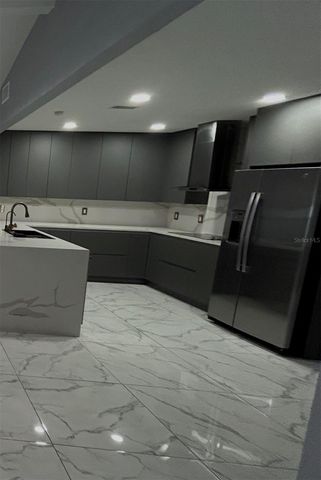 6711 WEBB ROAD, Tampa, FL 33615