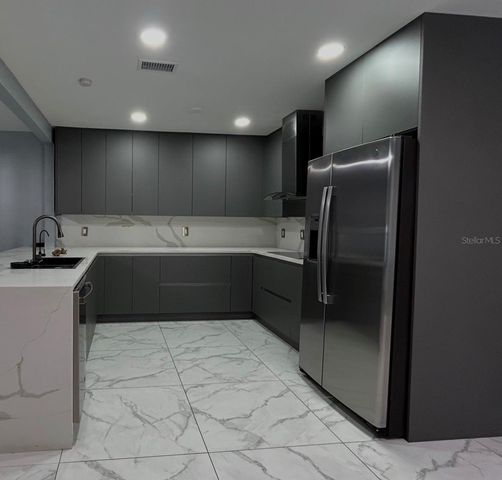 6711 WEBB ROAD, Tampa, FL 33615