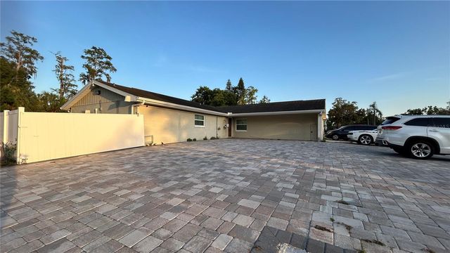 6711 WEBB ROAD, Tampa, FL 33615