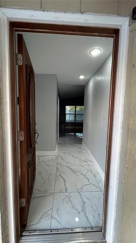 6711 WEBB ROAD, Tampa, FL 33615