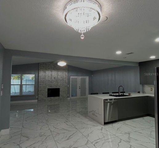 6711 WEBB ROAD, Tampa, FL 33615