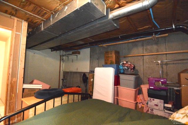 6716 Deer Trail Road, Manhattan, KS 66503