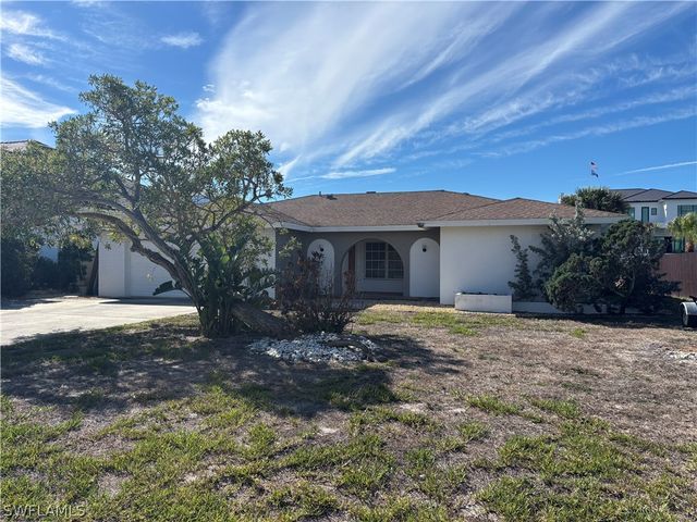 452 Seabee AVE, Naples, FL 34108