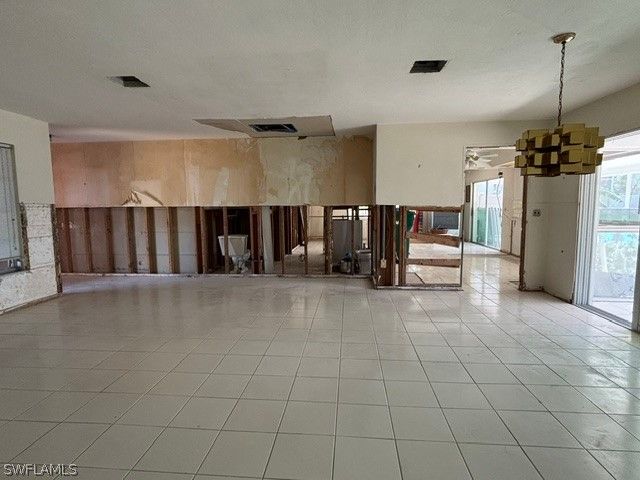 452 Seabee AVE, Naples, FL 34108