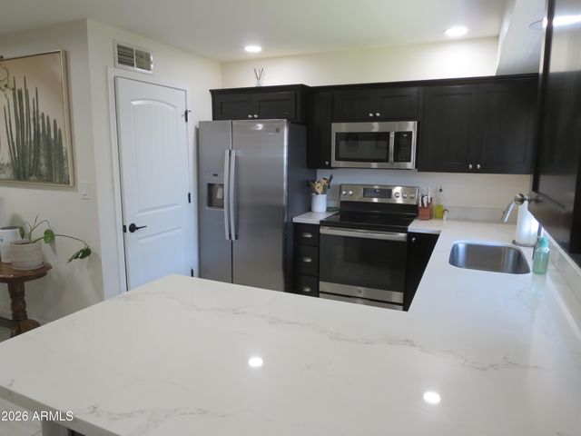 6212 N 13TH Place, Phoenix, AZ 85014