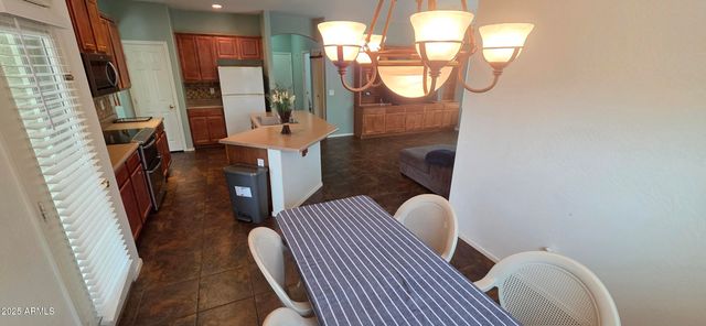 518 W BLACK HAWK Place, Casa Grande, AZ 85122