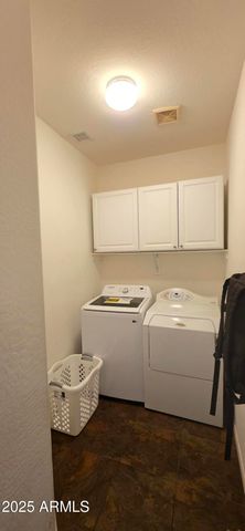 518 W BLACK HAWK Place, Casa Grande, AZ 85122