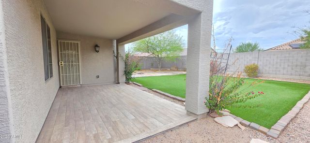 518 W BLACK HAWK Place, Casa Grande, AZ 85122