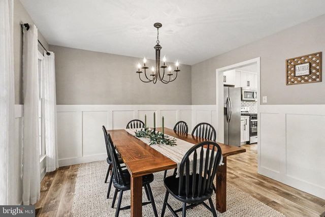 4 DEWBERRY COURT, Mechanicsburg, PA 17055
